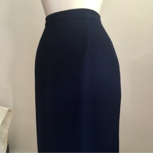 Vintage Wool Pencil Skirt (Navy Blue) - Picture 4 of 13